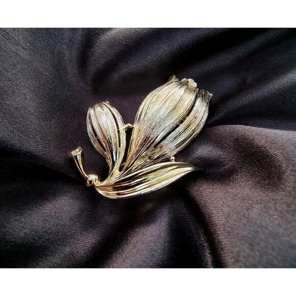 Rare Find Vintage LISNER Signed Silver Tone Tulip Flower Brooch Pin - Picture 3 of 5